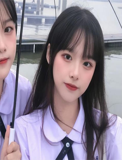 《遥望南方的童年》拍摄技巧分析值得回味的：镜头语言与画面构图探讨